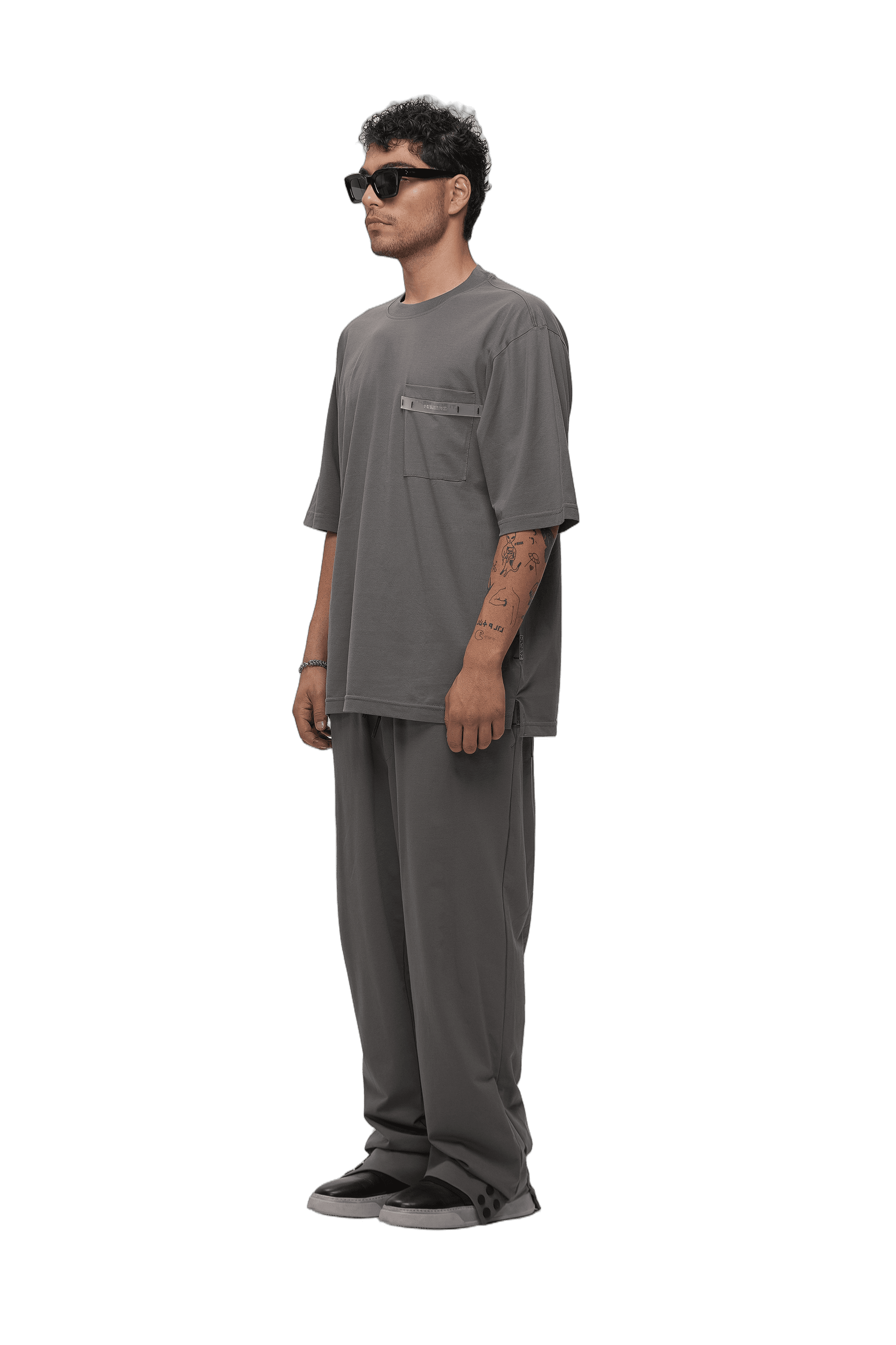 تصویر محصول تیشرت مردانه یقه گرد-جیب دار برش دار رگولار (آزاد) -کد 0422